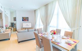 Luxury Escapes - Spacious 2Br Apt In The Heart Of Dubai Marina- Yacht Bay